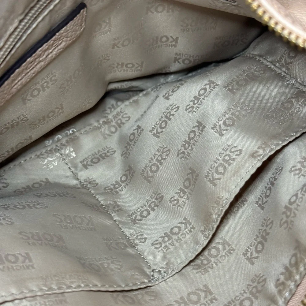 Michael Kors Women’s Tan pebbled leather hobo